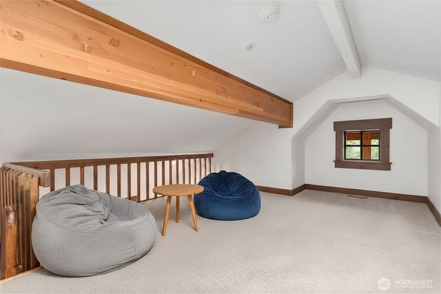 62414 Corral Way E, Enumclaw, WA 98022