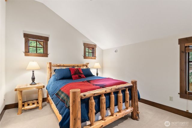 62414 Corral Way E, Enumclaw, WA 98022