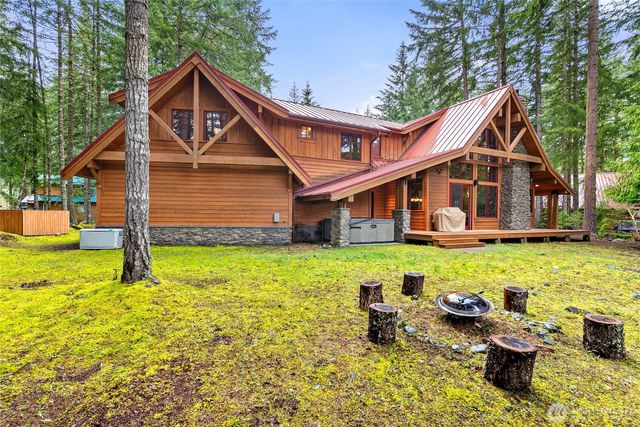 62414 Corral Way E, Enumclaw, WA 98022