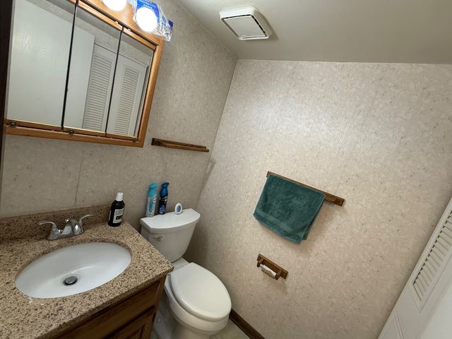 233 Harvest Court, Vernon Hills, IL 60061