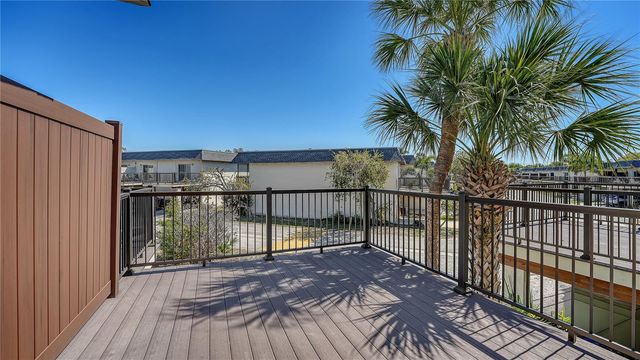 3310 RAMBLEWOOD PLACE, Sarasota, FL 34237