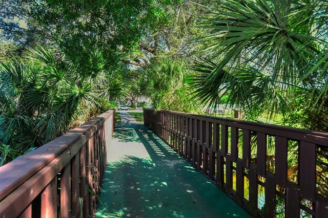 3310 RAMBLEWOOD PLACE, Sarasota, FL 34237