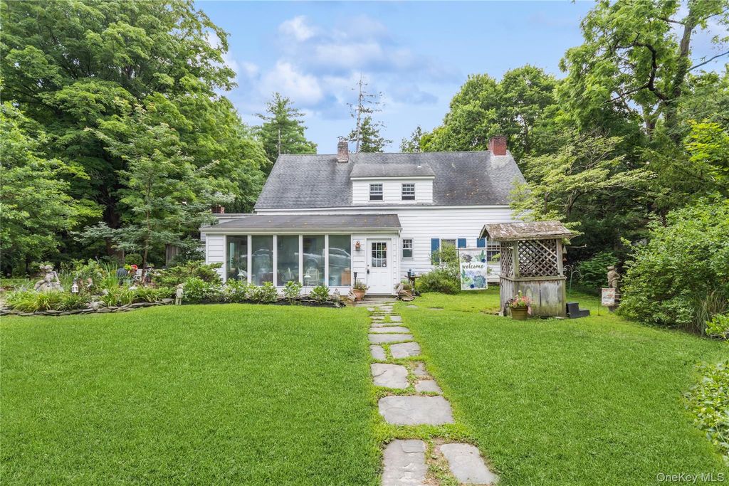 93 Widmer Road, Wappingers Falls, NY 12590