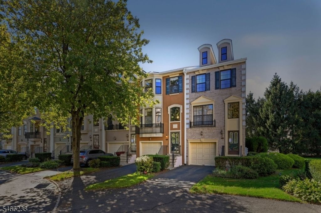 471 Hartford Dr, Nutley Twp., NJ 07110 — exterior