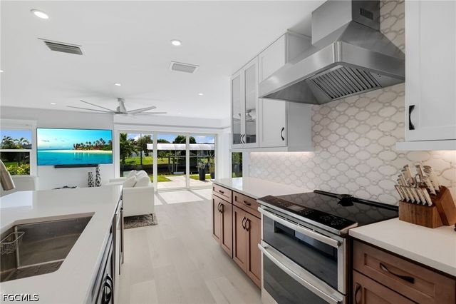 5204 Tower DR, Cape Coral, FL 33904