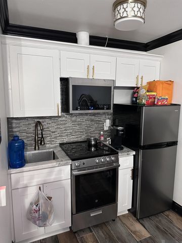 144 S Carrollton Ave, Baton Rouge, LA 70806