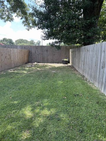 144 S Carrollton Ave, Baton Rouge, LA 70806