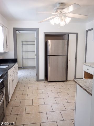 1601 N Stiles St, Linden City, NJ 07036