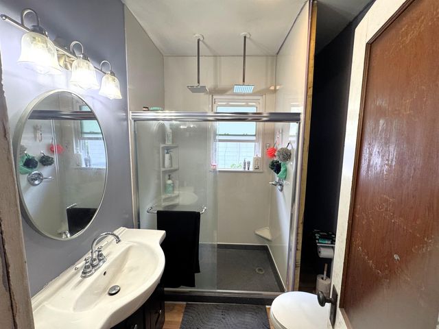 813 W Elm St, Salina, KS 67401