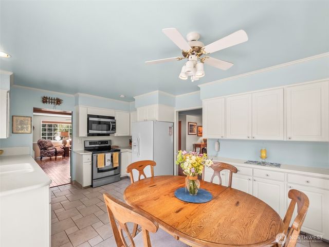 5523 53rd Street W, University Place, WA 98467