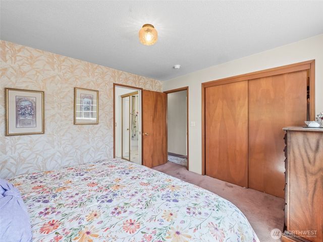 5523 53rd Street W, University Place, WA 98467