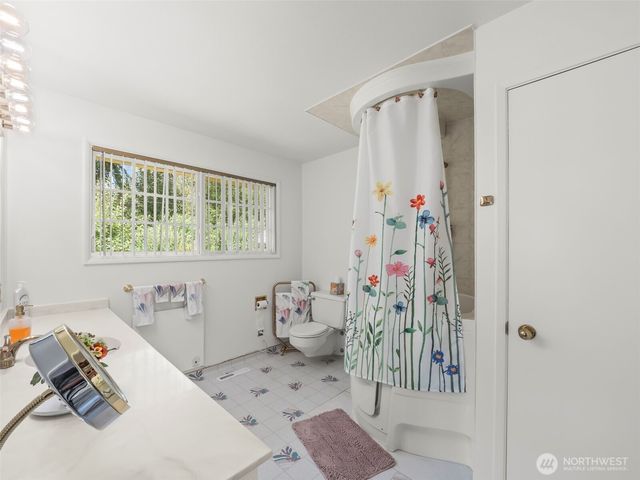 5523 53rd Street W, University Place, WA 98467