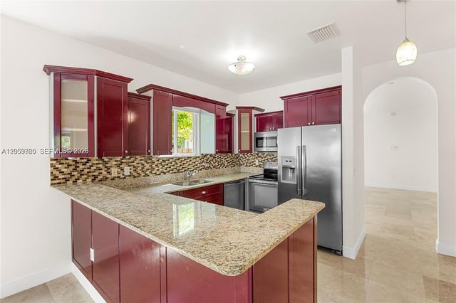4023 SW 10th St, Miami, FL 33134