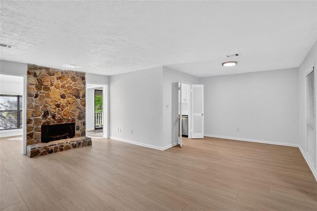 8740 Roswell Road 9C, Atlanta, GA 30350