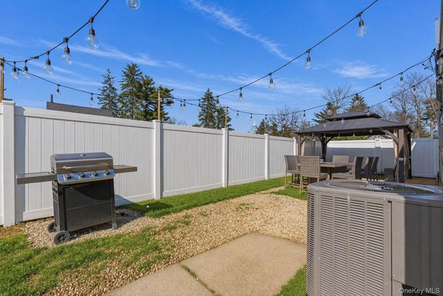 108 4th Street, Brentwood, NY 11717