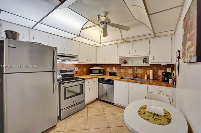 250 181st Dr 214, Sunny Isles Beach, FL 33160