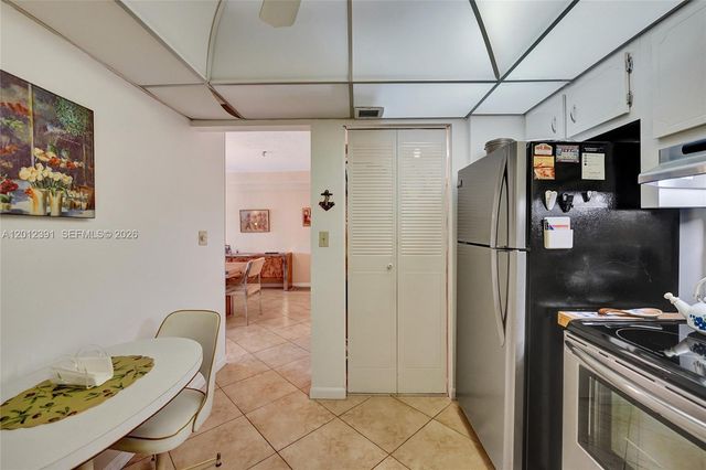 250 181st Dr 214, Sunny Isles Beach, FL 33160