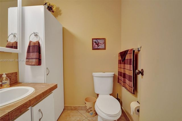 250 181st Dr 214, Sunny Isles Beach, FL 33160