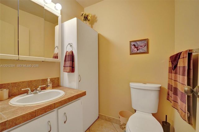 250 181st Dr 214, Sunny Isles Beach, FL 33160