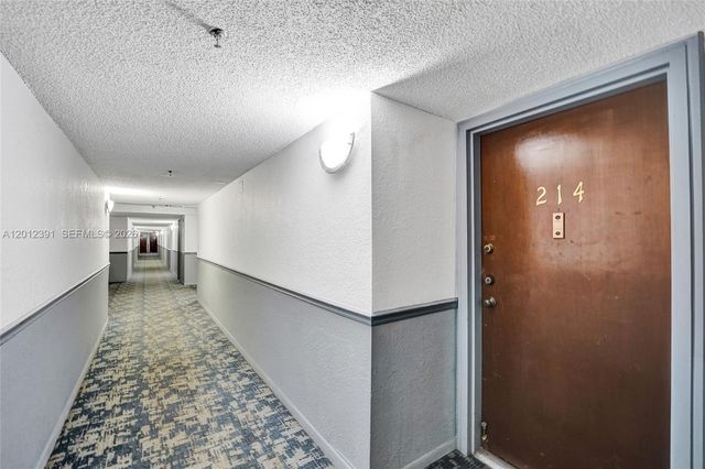 250 181st Dr 214, Sunny Isles Beach, FL 33160