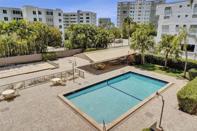 250 181st Dr 214, Sunny Isles Beach, FL 33160