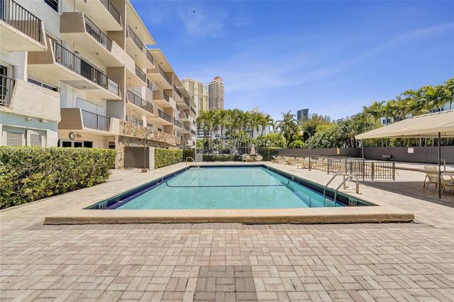 250 181st Dr 214, Sunny Isles Beach, FL 33160