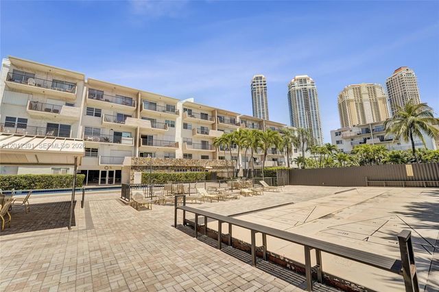 250 181st Dr 214, Sunny Isles Beach, FL 33160