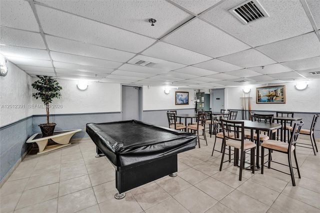 250 181st Dr 214, Sunny Isles Beach, FL 33160