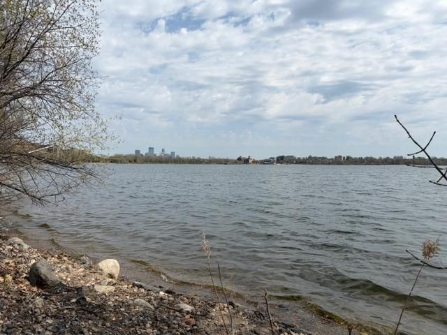 3128 W Bde Maka Ska Boulevard 417, Minneapolis, MN 55416