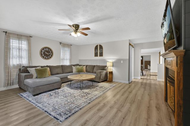 114 N Main Street, Pleasantville, OH 43148