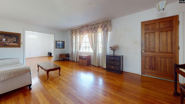 8718 Gnadenhunt Rd, Columbia, SC 29209