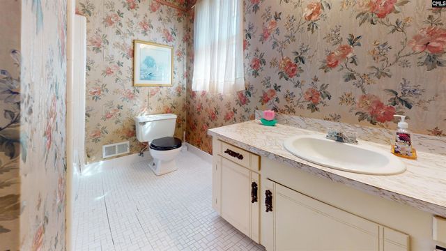 8718 Gnadenhunt Rd, Columbia, SC 29209