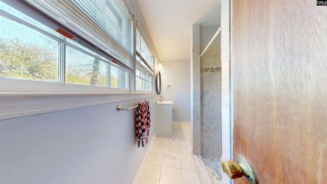 8718 Gnadenhunt Rd, Columbia, SC 29209