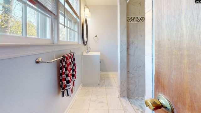 8718 Gnadenhunt Rd, Columbia, SC 29209