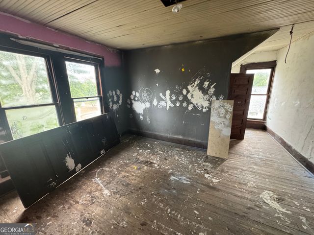 345 N Oliver Street, Elberton, GA 30635