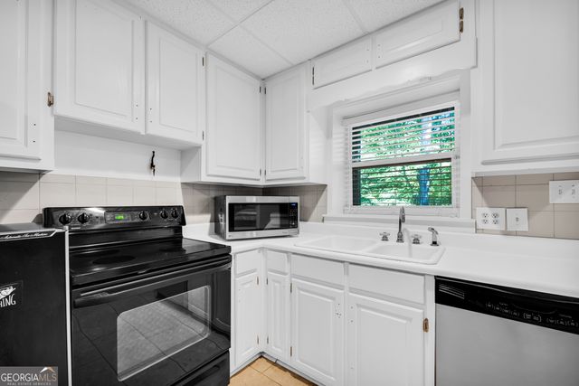 533 Emory Chambers Road, Lula, GA 30554