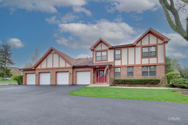 223 Glen Ridge Lane 1B, Bloomingdale, IL 60108