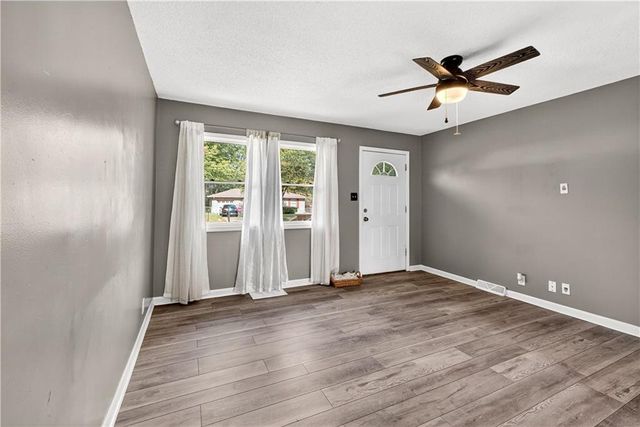 1927 Pottawatomie Street, Leavenworth, KS 66048