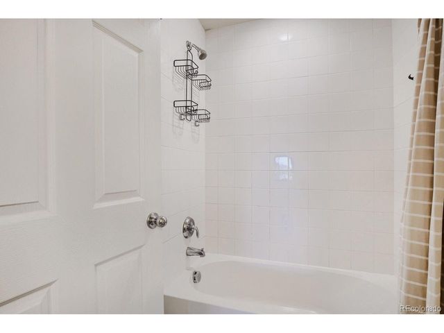 23588 E Ida Dr D, Aurora, CO 80016