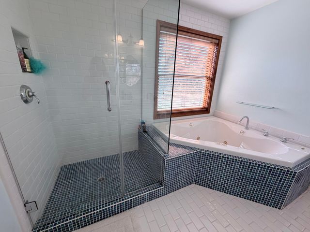 6245 Coopers Hawk Road, Klamath Falls, OR 97601