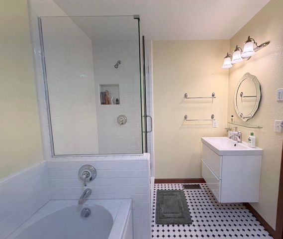 6245 Coopers Hawk Road, Klamath Falls, OR 97601