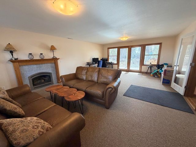 6245 Coopers Hawk Road, Klamath Falls, OR 97601