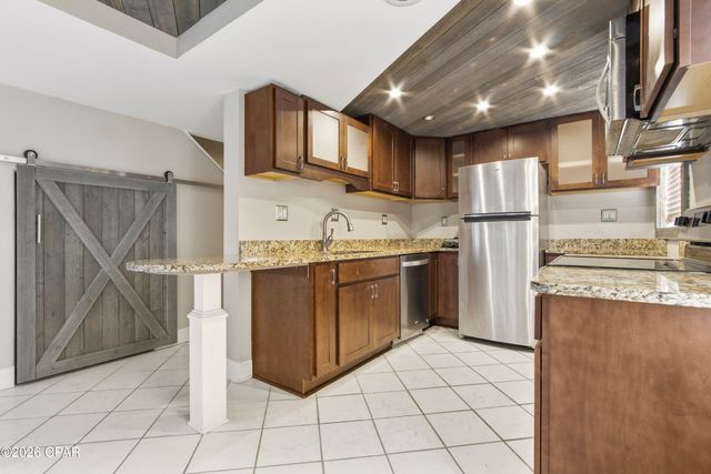 6901 N Lagoon Drive 10, Panama City, FL 32408