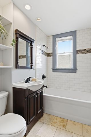 902 Dodd Road, West Saint Paul, MN 55118