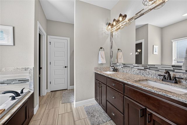 117 Colville Street, Lowell, AR 72745