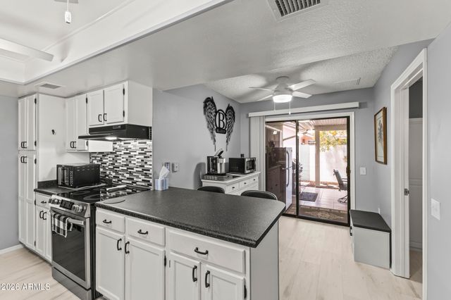20018 N 124TH Drive, Sun City West, AZ 85375