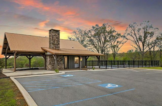 545 Clubhouse Drive, Jasper, TN 37347