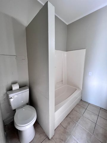 334 N NEW YORK AVE, Wichita, KS 67214