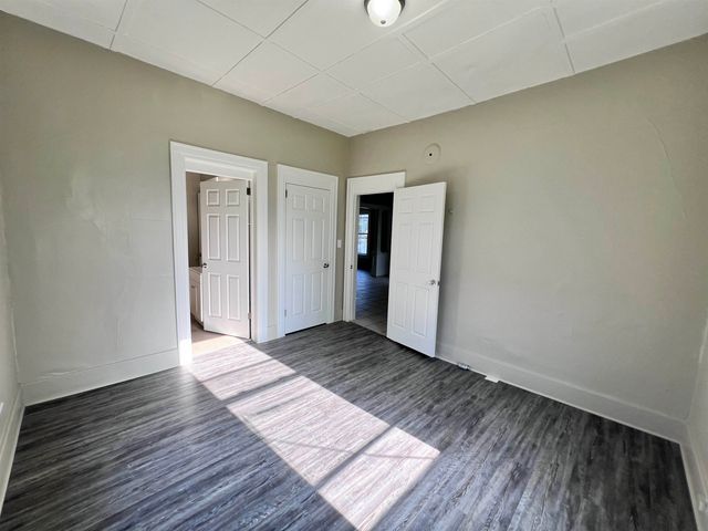 334 N NEW YORK AVE, Wichita, KS 67214