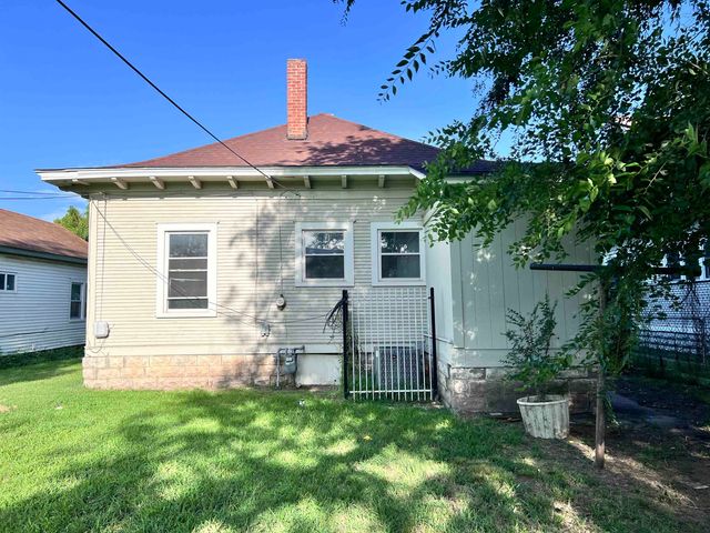 334 N NEW YORK AVE, Wichita, KS 67214